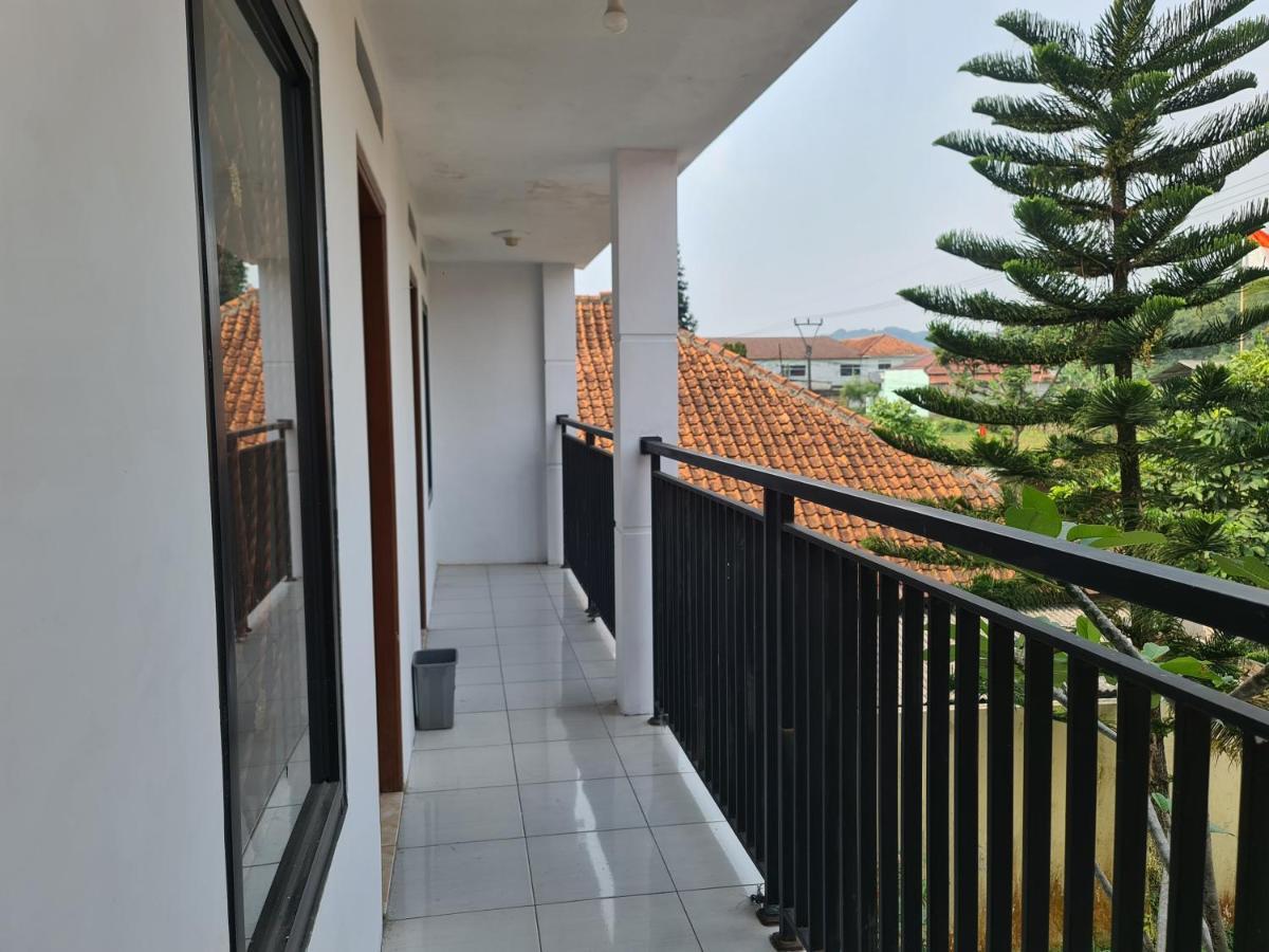 Kampung Istal Villa Pamijahan 茂物 外观 照片