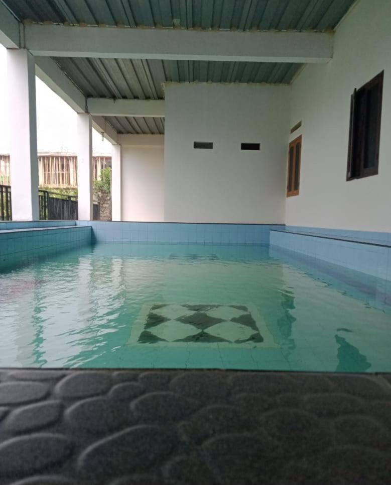 Kampung Istal Villa Pamijahan 茂物 外观 照片